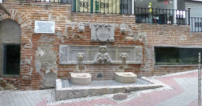 Pilar de Felipe II en Almuñécar.